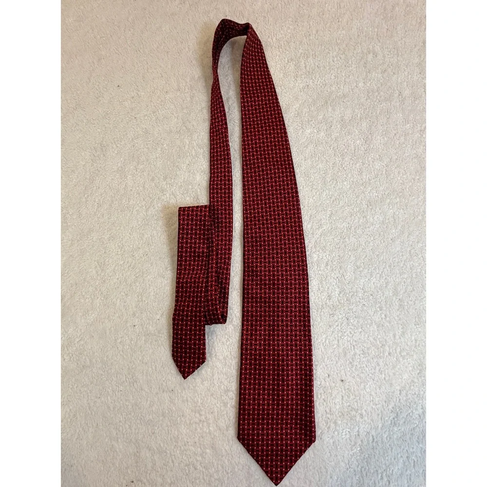 Handmade in Italy 100% Silk Red Geometric Basketweave Necktie Mens‎ Tie Lip Logo